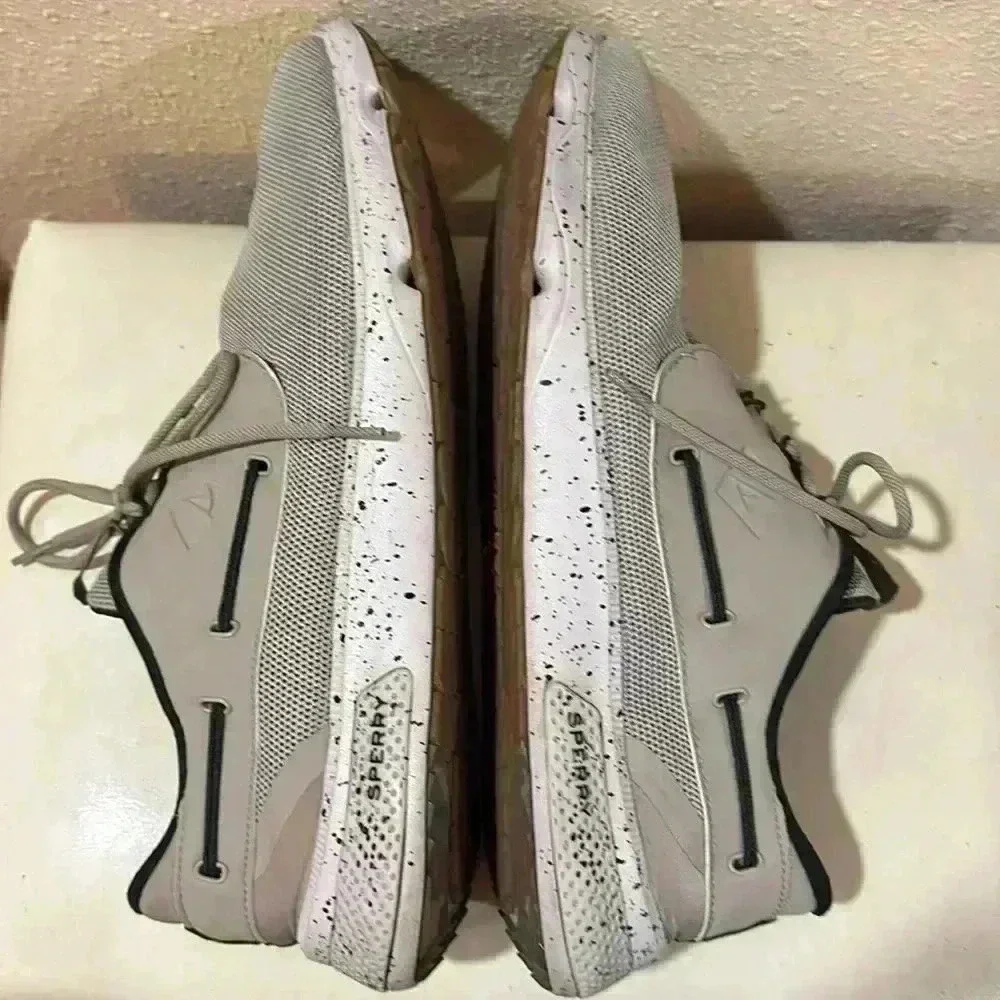 Sperry preowned seven